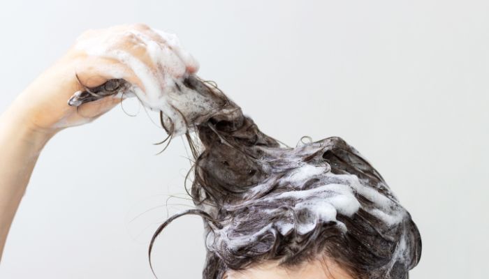 A Guide to Choosing the Right Shampoo for Your Hair Type